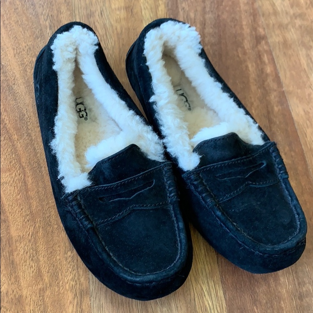 Ugg slippers NWOT